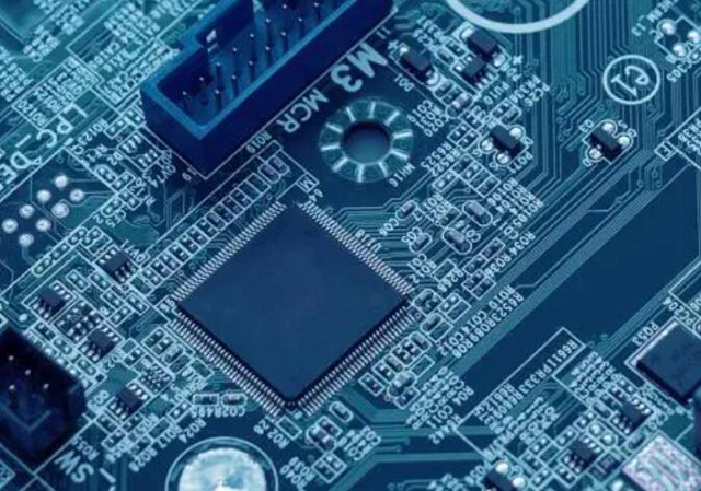 供應(yīng)電源管理-PMIC 芯片：包括電池管理、電壓基準(zhǔn)、LDO 穩(wěn)壓器、開(kāi)關(guān)穩(wěn)壓器
